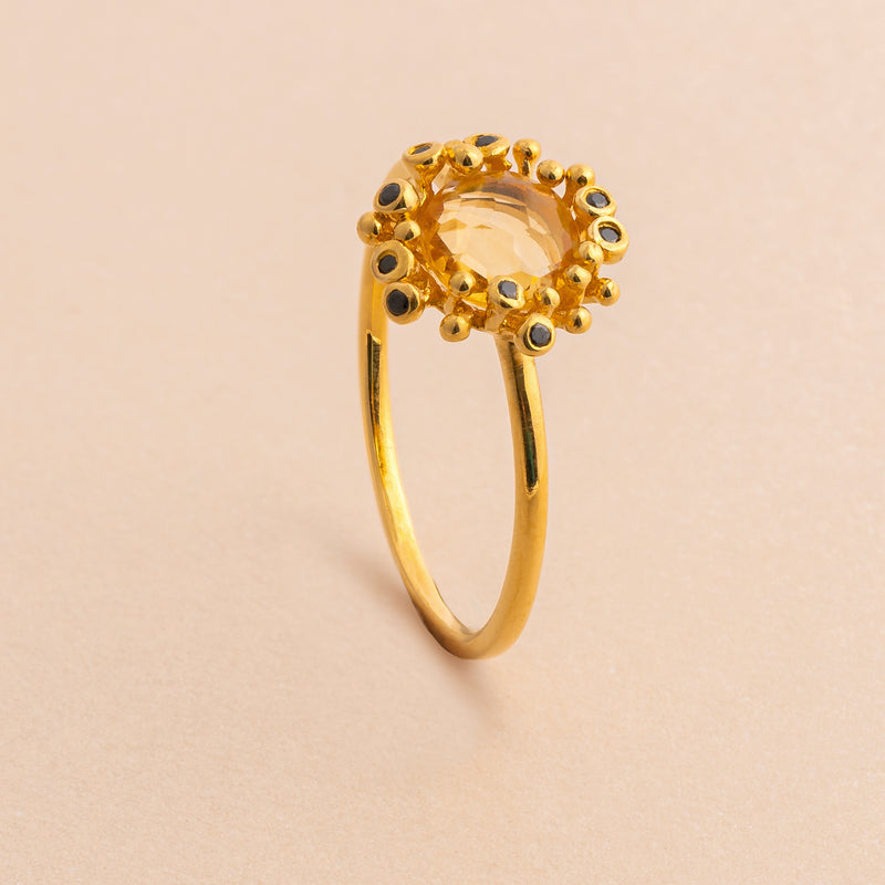 Round Citrine Gold Ring